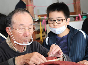 職人さんをたずね糸から綿紬ができるまでを探ろう